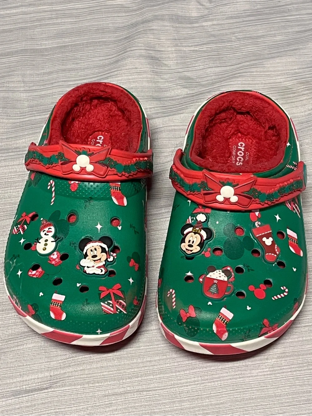 Disney Crocs Classic Lined Christmas Minnie Mickey Mouse Holiday Clogs Kids 13